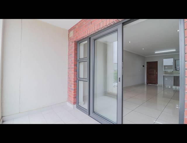 2 BEDROOM APARTMENT FOR SALE IN UMHLANGA RIDGE